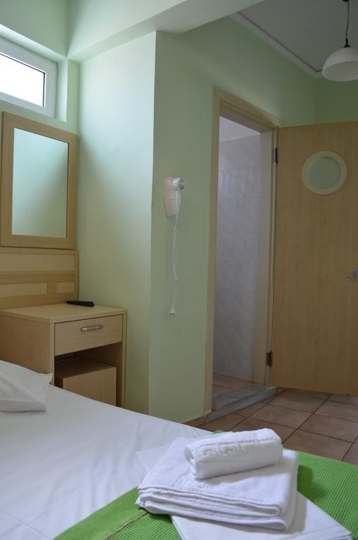 Fontana Rooms Mytilíni Cameră foto